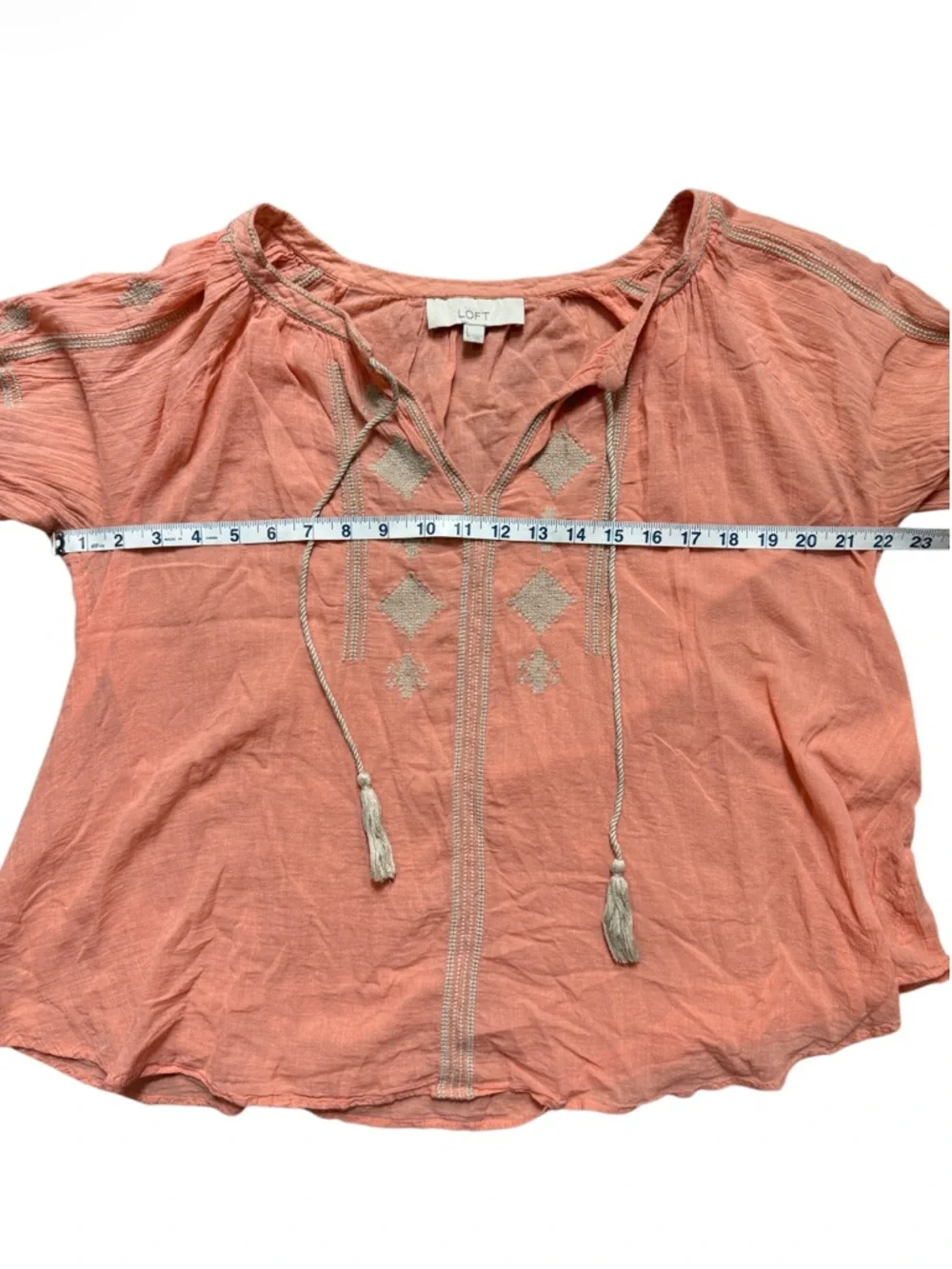LOFT Coral Pink 100% Cotton Embroidered Boho Chic Indie Tassel Top Size Medium - Picture 4 of 8